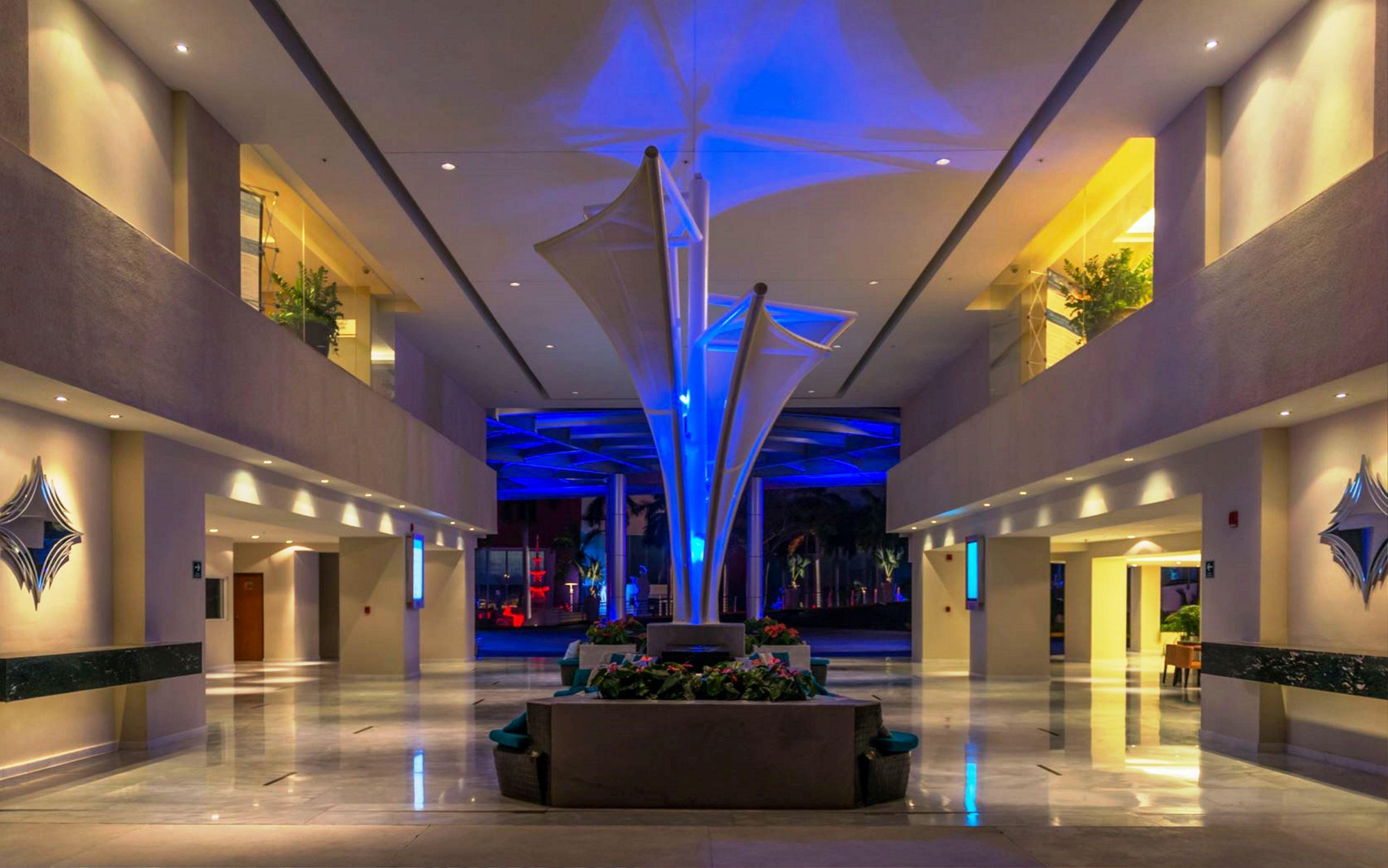 فندق بلاسيو موندو إمبريال أكابولكو المظهر الخارجي الصورة The lobby of the hotel